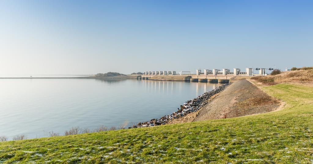 Herberg De Gekroonde Leeuw Arum Esterno foto